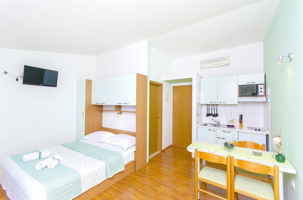 Apartments Kunac Podgora Extérieur photo