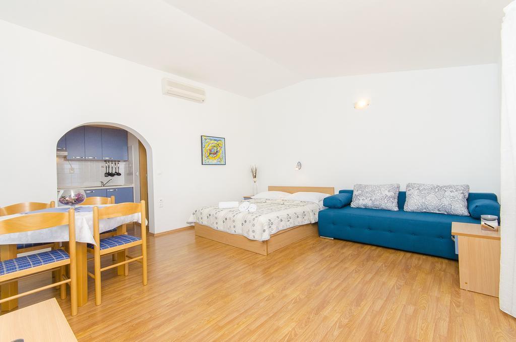Apartments Kunac Podgora Chambre photo