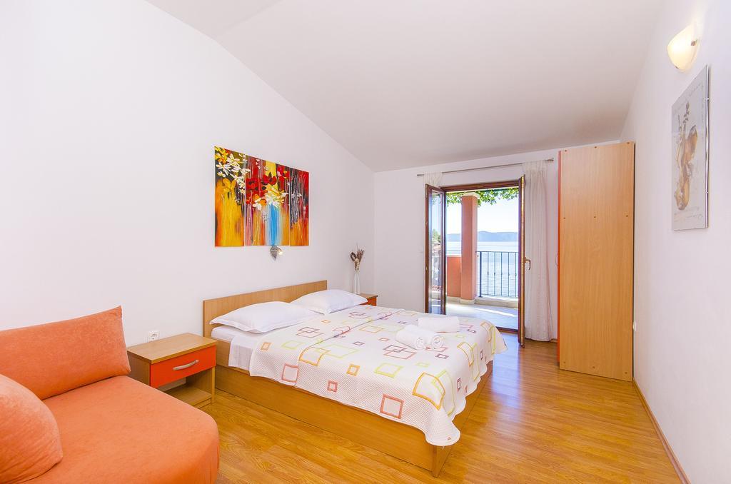 Apartments Kunac Podgora Chambre photo