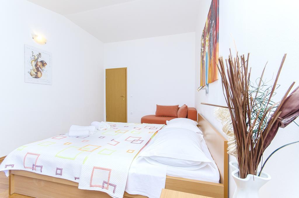 Apartments Kunac Podgora Chambre photo